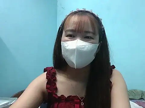 Snapshot of LinhChi09 chatting on June 8, 10:48 am LinhChi09 online show from June 8, 10:48 am