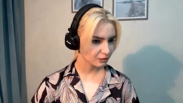 Snapshot of Cindi_Jacobs chatting on December 1, 5:07 pm Cindi Jacobs online show from December 1, 5:07 pm