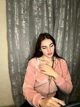 SabinaToffyy online show from November 22, 5:34 pm