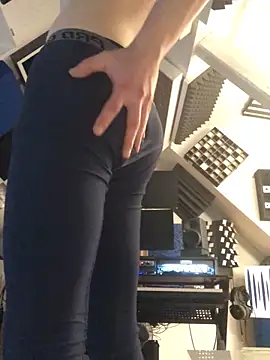 Spielzeugtwink online show from December 19, 2:51 am