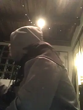 Spielzeugtwink online show from March 16, 10:58 pm