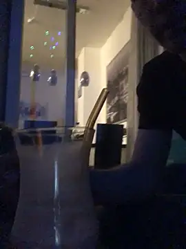 Snapshot of Spielzeugtwink chatting on May 31, 8:32 pm Spielzeugtwink online show from May 31, 8:32 pm