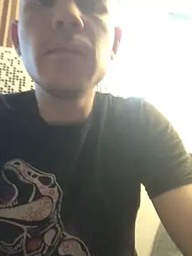 Snapshot of Spielzeugtwink chatting on June 7, 12:09 pm Spielzeugtwink online show from June 7, 12:09 pm