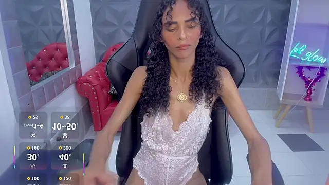 Snapshot of becky_lynch_102 chatting on January 11, 11:37 am becky lynch 102 online show from January 11, 11:37 am