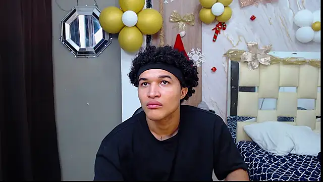 sweett love  online show from November 20, 5:40 am