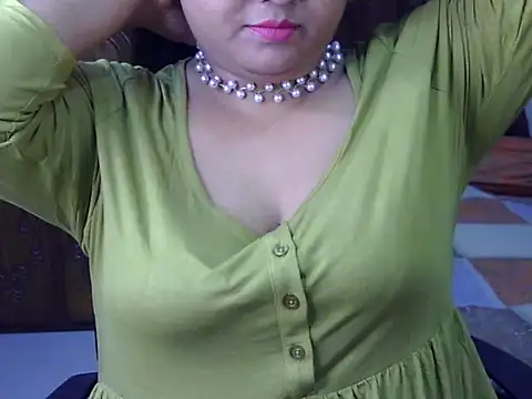 Snapshot of Natasha_pihu chatting on January 6, 4:43 pm Natasha pihu online show from January 6, 4:43 pm