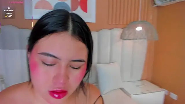 Snapshot of monserrat_cutte chatting on November 30, 11:03 am monserrat cutte online show from November 30, 11:03 am