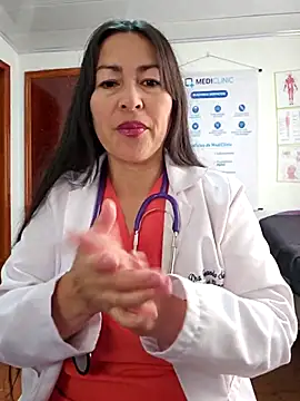 Snapshot of JustSamantha_ chatting on February 21, 1:34 pm JustSamantha online show from February 21, 1:34 pm