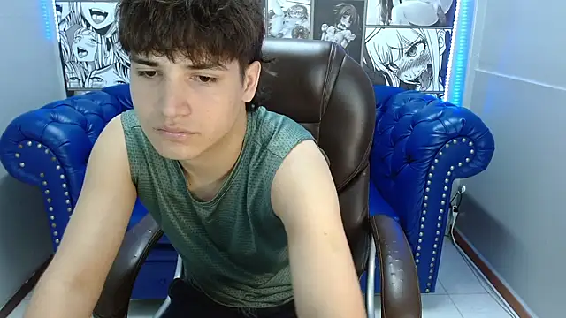 Snapshot of JakeSummer_ chatting on February 20, 7:14 pm JakeSummer online show from February 20, 7:14 pm