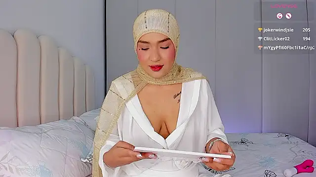 Amira-Zahra online show from March 18, 10:29 am