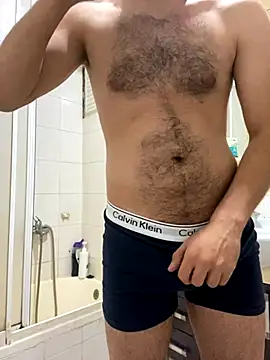 Snapshot of metro-2034 chatting on November 21, 12:43 am metro-2034 online show from November 21, 12:43 am