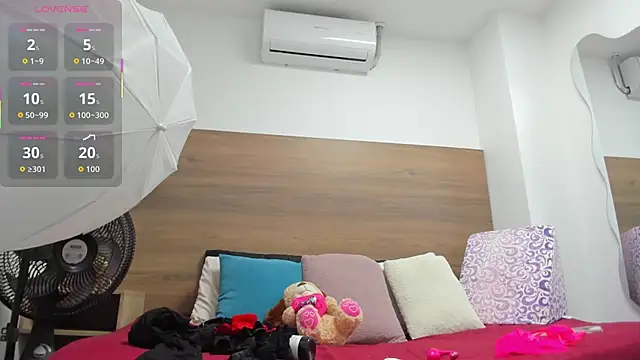 selenaflamemj online show from March 9, 6:56 pm