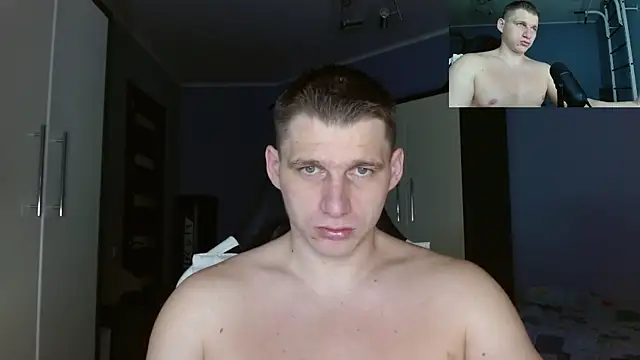 Snapshot of Poliglotjoe1 chatting on November 24, 1:05 am Poliglotjoe1 online show from November 24, 1:05 am