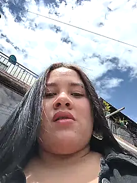 Kendra-daring online show from April 8, 6:19 pm