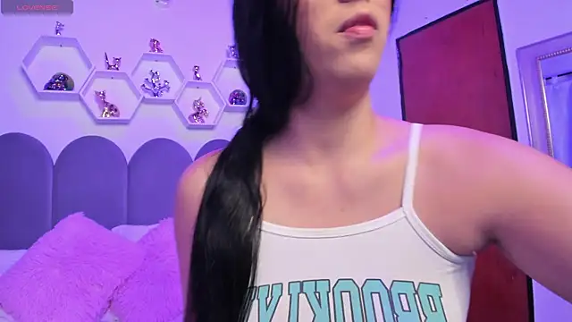 lunagomez24 online show from January 16, 1:53 am