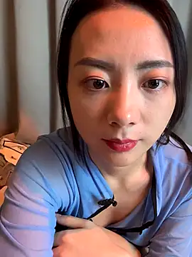 Snapshot of Jinmi125216 chatting on January 6, 11:47 am Jinmi125216 online show from January 6, 11:47 am