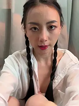 Snapshot of Jinmi125216 chatting on January 14, 7:03 am Jinmi125216 online show from January 14, 7:03 am