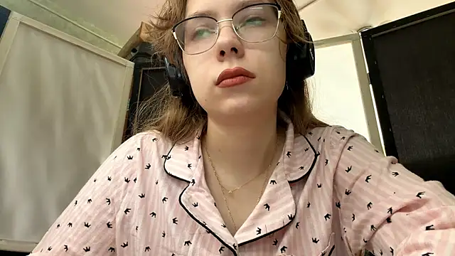 LouettaTornese online show from November 23, 8:25 am