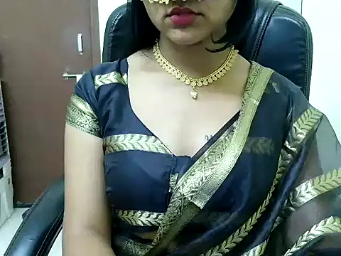 Snapshot of cute_girl_81 chatting on December 2, 10:16 pm cute girl 81 online show from December 2, 10:16 pm