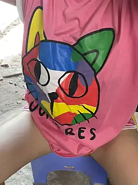 XndSeraphina online show from March 7, 4:42 am