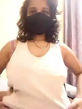 Snapshot of Smita_silk69 chatting on February 20, 5:04 am Smita silk69 online show from February 20, 5:04 am