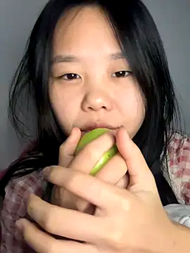 Snapshot of Kiee-lee chatting on December 14, 5:18 pm Kiee-lee online show from December 14, 5:18 pm