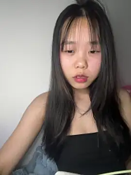 Kiee-lee online show from March 18, 2:20 pm