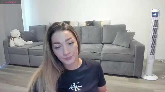 Snapshot of rossana_doll chatting on July 14, 7:13 am rossana doll online show from July 14, 7:13 am