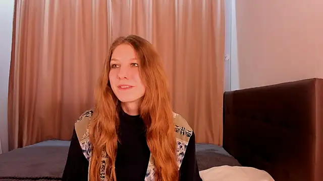 HazeLuneth online show from February 16, 7:37 am