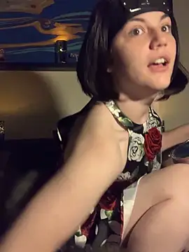 Snapshot of Kora_Kat chatting on December 15, 12:48 am Kora Kat online show from December 15, 12:48 am