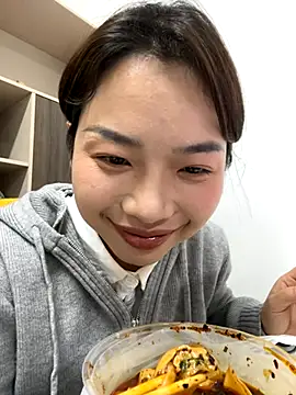 Snapshot of GYYoo chatting on November 30, 5:00 am GYYoo online show from November 30, 5:00 am