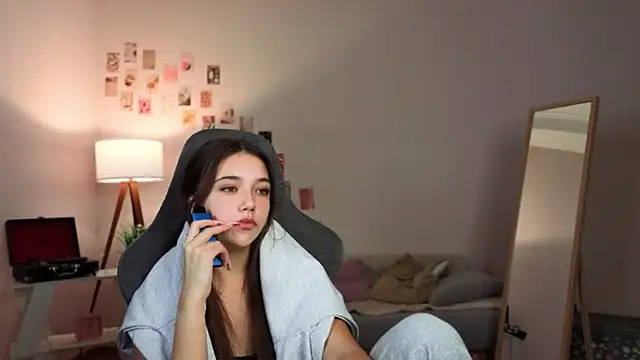 Vexorine online show from December 15, 6:56 pm