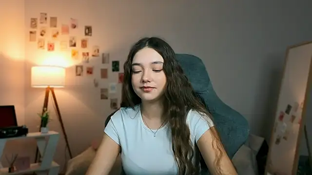 Vexorine online show from April 5, 4:59 pm