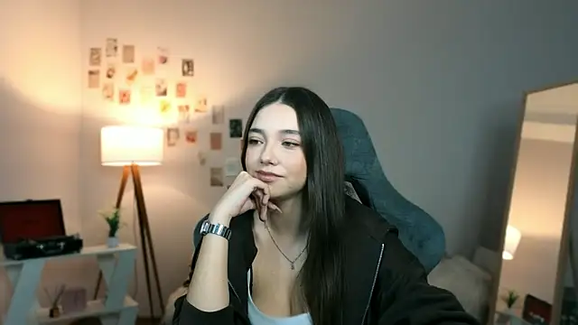 Vexorine online show from April 8, 7:58 pm