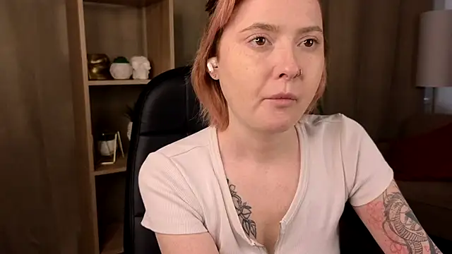 Snapshot of LaylaCookies_ chatting on November 28, 5:54 am LaylaCookies online show from November 28, 5:54 am