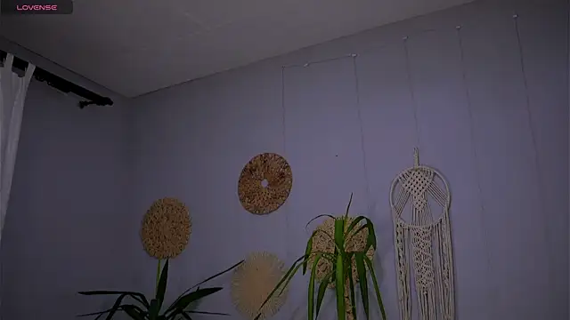 PureEllieX online show from April 9, 3:17 am