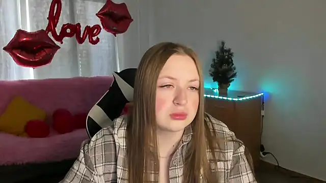 GirlPlayer online show from February 18, 8:10 am