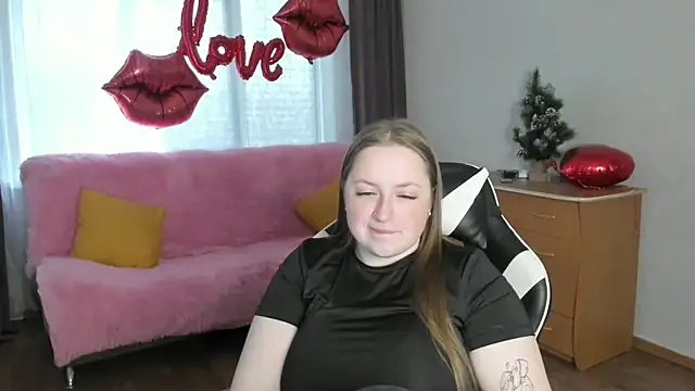 GirlPlayer online show from April 10, 8:19 am