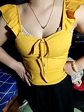 Snapshot of Andreena chatting on December 3, 8:56 am Andreena online show from December 3, 8:56 am