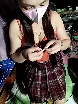 Snapshot of Andreena chatting on December 5, 1:09 pm Andreena online show from December 5, 1:09 pm