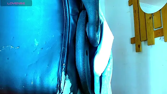 Hot Latino x online show from February 9, 12:42 pm