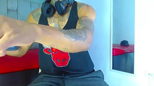 Hot Latino x online show from April 14, 12:22 pm