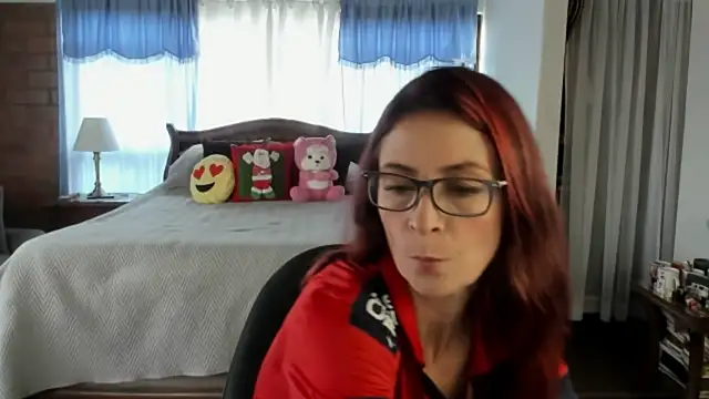 Snapshot of Charlotte-Willson chatting on December 17, 8:15 pm Charlotte-Willson online show from December 17, 8:15 pm