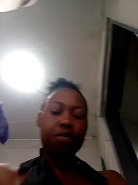 Sweethoneypot25 online show from March 1, 1:02 pm