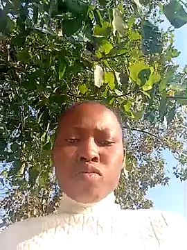 Sweethoneypot25 online show from May 27, 2:03 pm