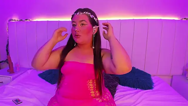 Snapshot of laurengarcia chatting on November 30, 9:24 am laurengarcia online show from November 30, 9:24 am