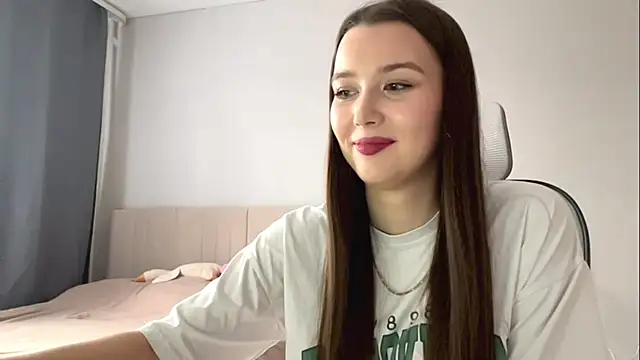 Annie SmiIe online show from November 21, 6:23 am