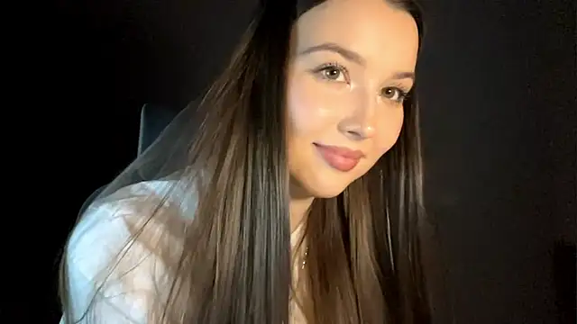 Annie SmiIe online show from November 28, 12:19 pm