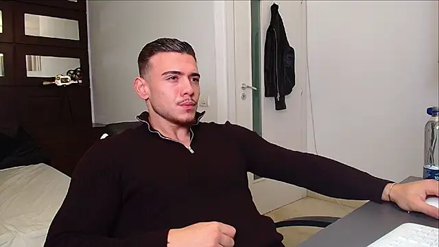 ElijahThorne online show from November 23, 5:29 am