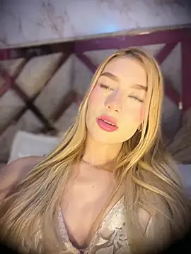 valeryfox   online show from March 10, 11:10 pm